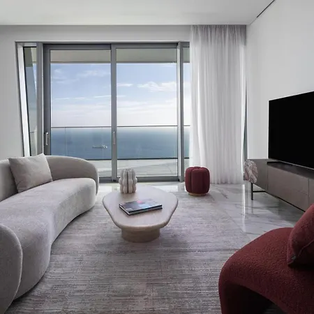 Trilogy Seafront Lejlighed *