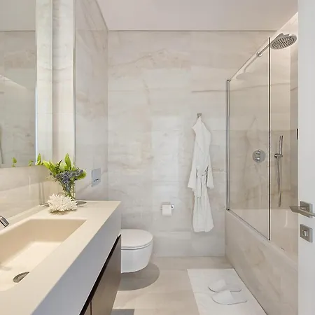 Trilogy Seafront Apartament Limassol