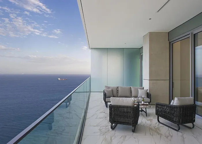 Trilogy Seafront Apartament