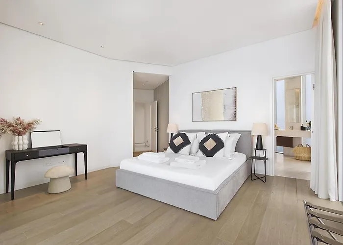 Trilogy Seafront Apartamento